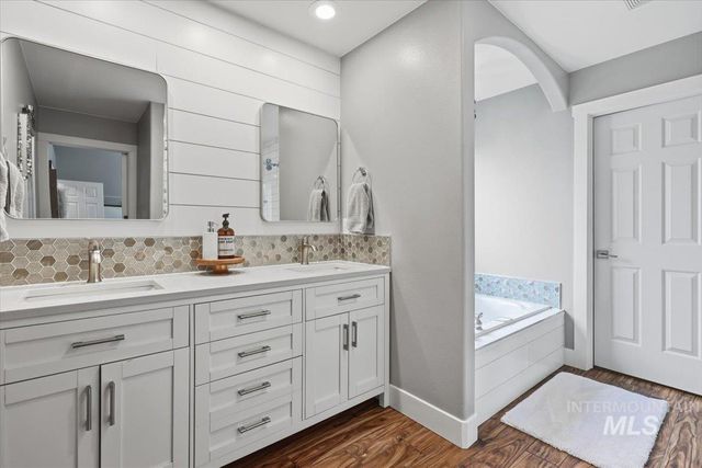 300 W Sedgewick, Meridian, ID 83646