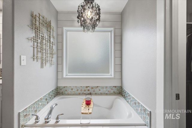 300 W Sedgewick, Meridian, ID 83646