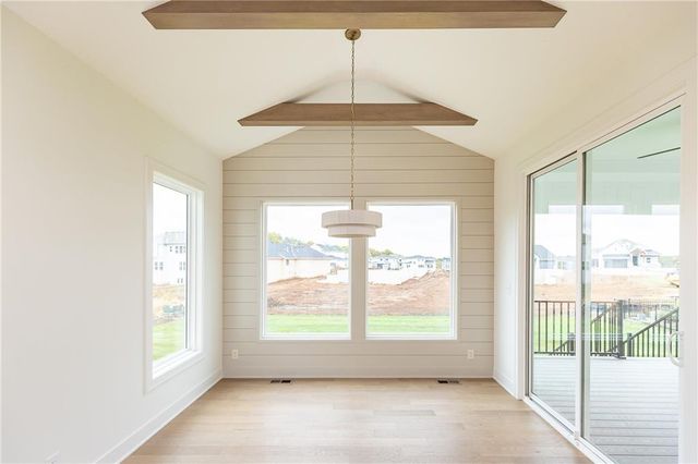 18505 Mohawk Lane, Overland Park, KS 66085