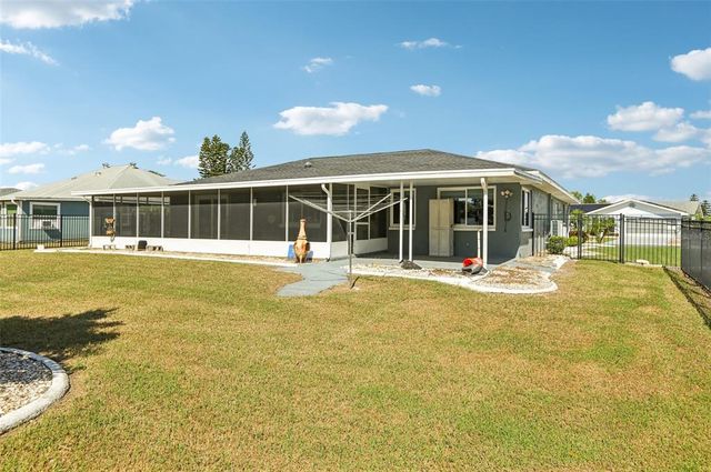 310 THORN HILL PLACE, Sun City Center, FL 33573