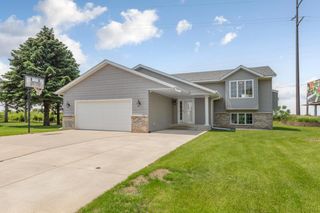 1844 Patricks Bay, Faribault, MN 55021