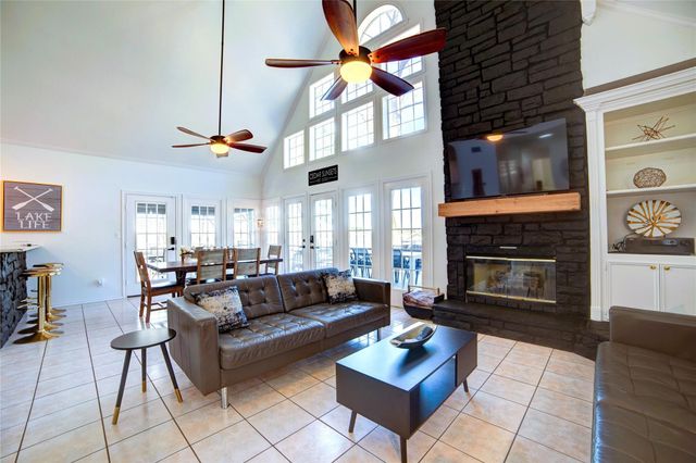 4880 Beach View Drive, Malakoff, TX 75148