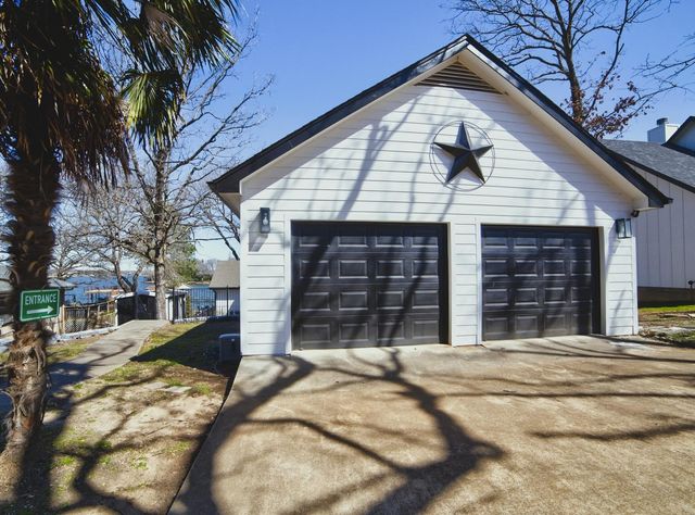 4880 Beach View Drive, Malakoff, TX 75148