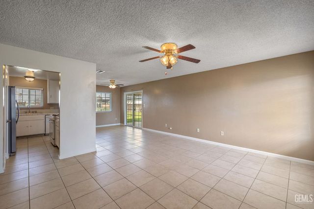 10908 Michele Avenue, Bakersfield, CA 93312