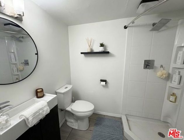 3957 Tivoli Avenue, Los Angeles, CA 90066