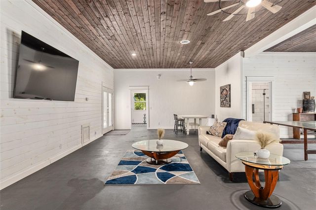 19451 SE 2ND STREET, Williston, FL 32696