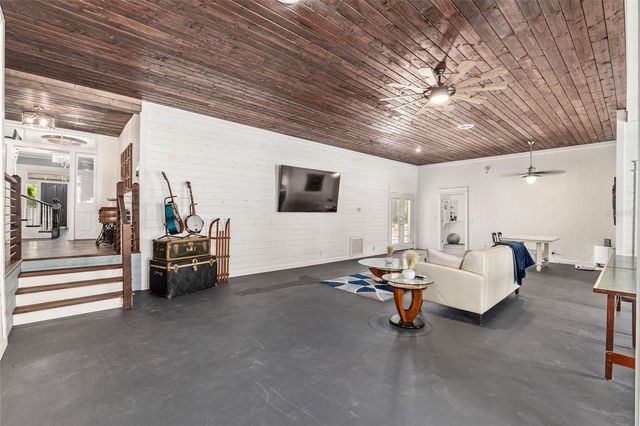 19451 SE 2ND STREET, Williston, FL 32696