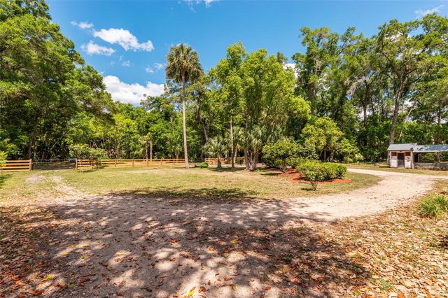 19451 SE 2ND STREET, Williston, FL 32696