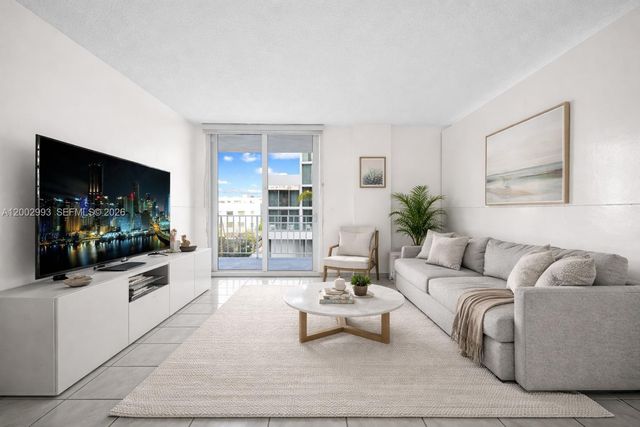 2829 Indian Creek Dr 410, Miami Beach, FL 33140