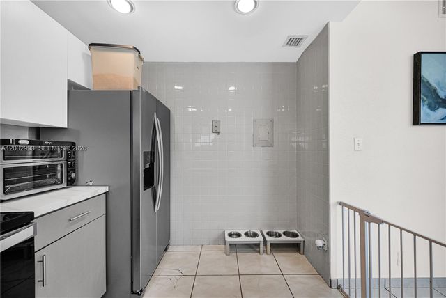 2829 Indian Creek Dr 410, Miami Beach, FL 33140