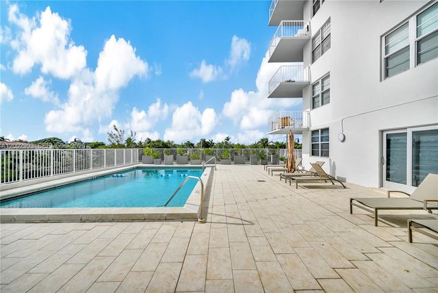 2829 Indian Creek Dr 410, Miami Beach, FL 33140