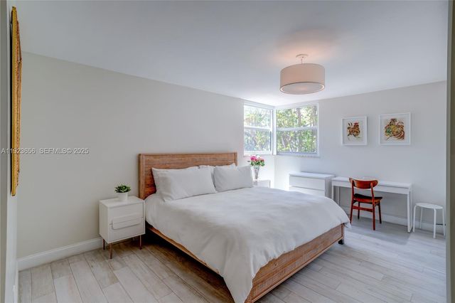 55 Ocean Lane Dr 2033, Key Biscayne, FL 33149