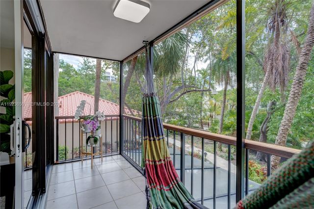 55 Ocean Lane Dr 2033, Key Biscayne, FL 33149