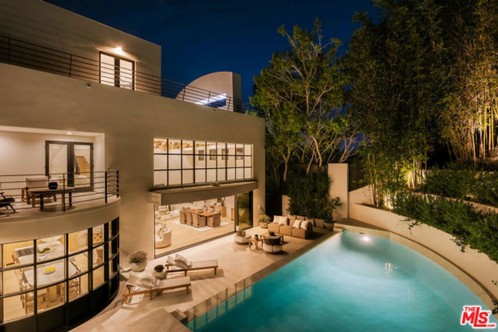 255 S Bentley Avenue, Los Angeles, CA 90049