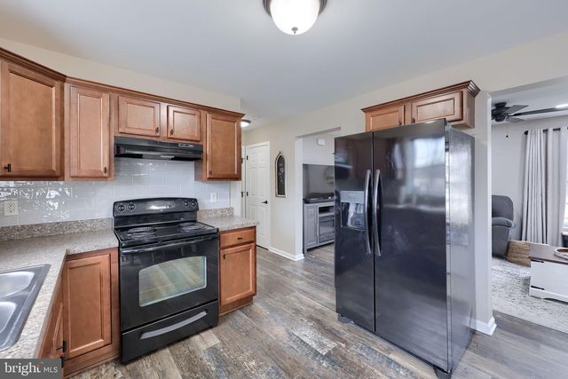 125 NOLAN DR, York, PA 17404