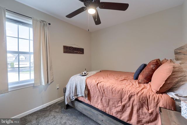 125 NOLAN DR, York, PA 17404