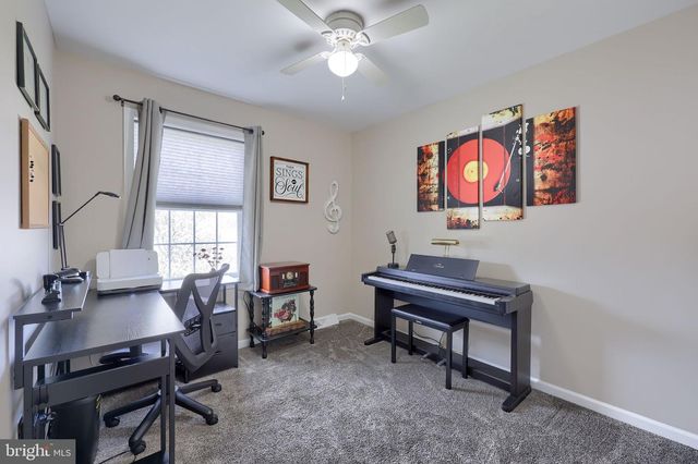 125 NOLAN DR, York, PA 17404