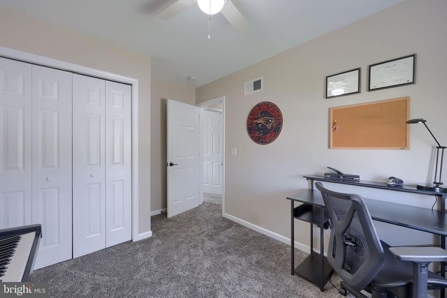 125 NOLAN DR, York, PA 17404