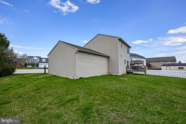 125 NOLAN DR, York, PA 17404