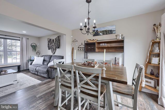 125 NOLAN DR, York, PA 17404