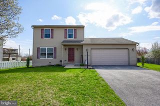 125 NOLAN DR, York, PA 17404