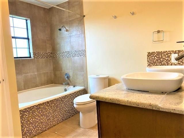 3300 Bellefontaine Street 4, Houston, TX 77025