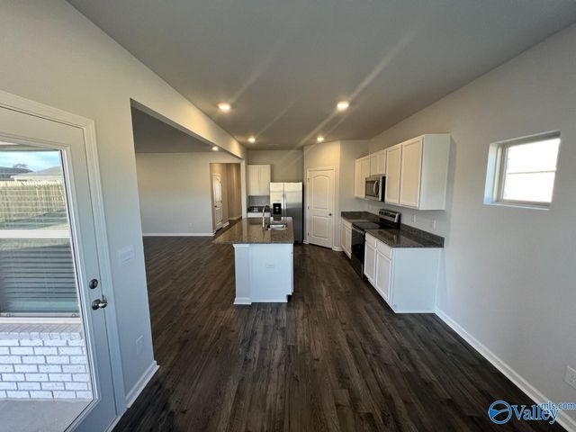 25157 Delilah Circle, Athens, AL 35613