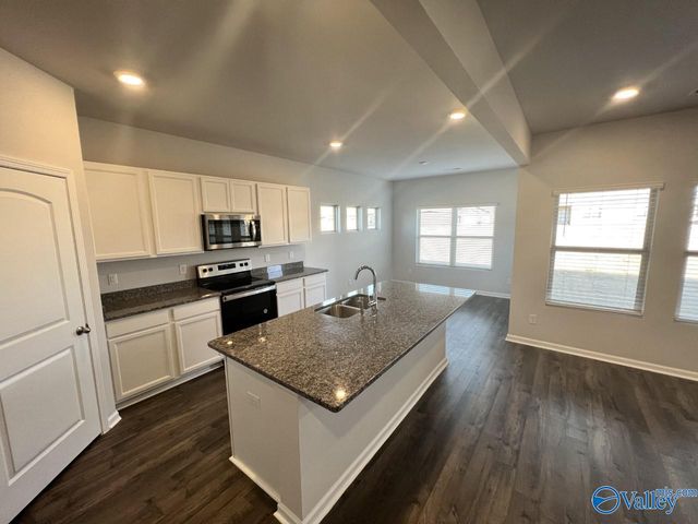 25157 Delilah Circle, Athens, AL 35613