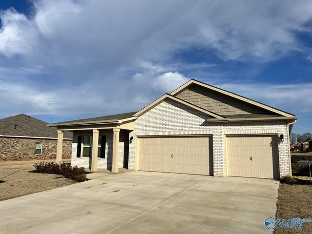 25157 Delilah Circle, Athens, AL 35613