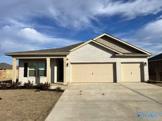 25157 Delilah Circle, Athens, AL 35613