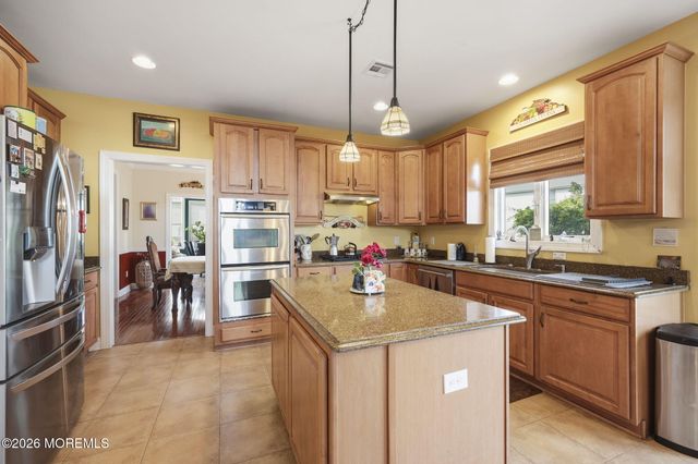 19 Chambry Court, Freehold, NJ 07728