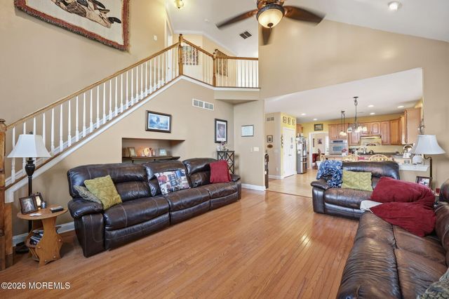 19 Chambry Court, Freehold, NJ 07728