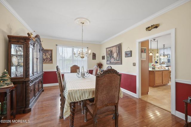 19 Chambry Court, Freehold, NJ 07728
