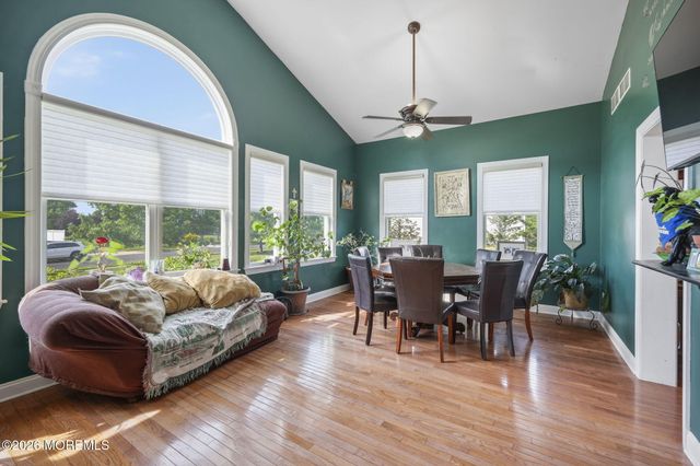 19 Chambry Court, Freehold, NJ 07728