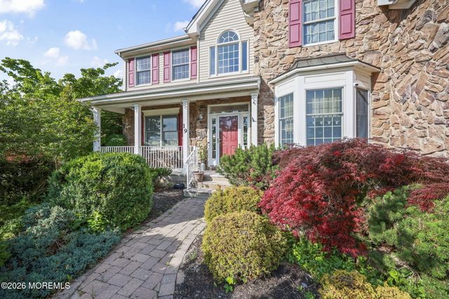 19 Chambry Court, Freehold, NJ 07728