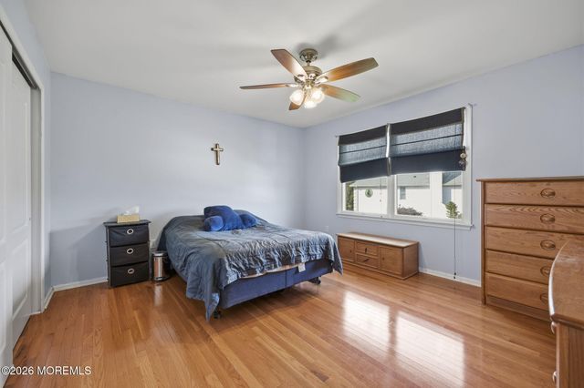 19 Chambry Court, Freehold, NJ 07728