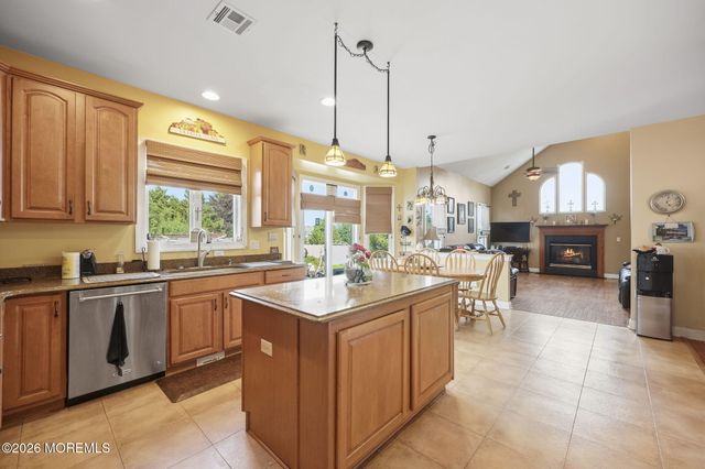 19 Chambry Court, Freehold, NJ 07728