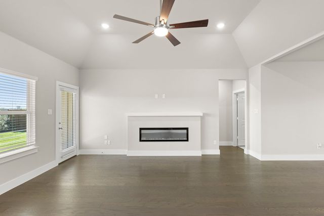 1925 Sapphire Run, Mesquite, TX 75181