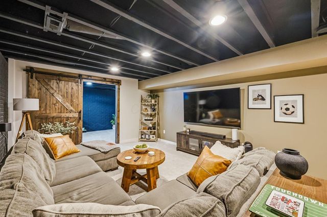 160 Natalie Lane, Granville, OH 43023