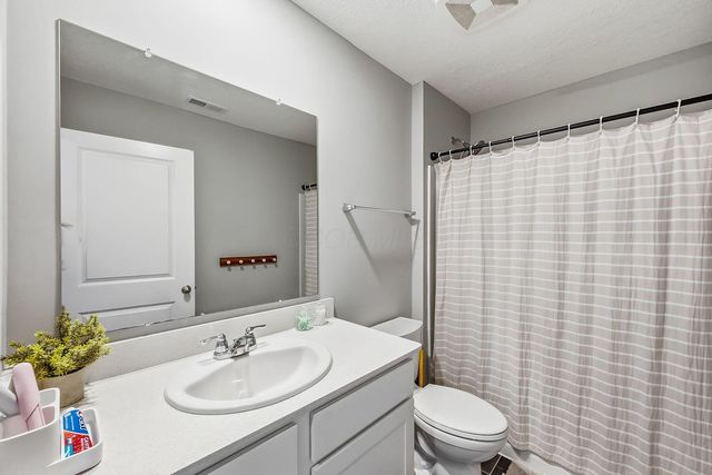 160 Natalie Lane, Granville, OH 43023