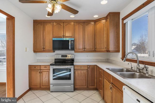 306 LINCOLN AVE N, Cherry Hill, NJ 08002