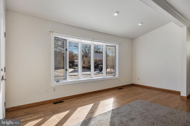 306 LINCOLN AVE N, Cherry Hill, NJ 08002