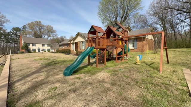 4 Carroll Cv, Forrest City, AR 72335