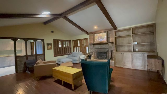 4 Carroll Cv, Forrest City, AR 72335