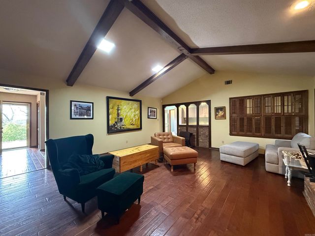 4 Carroll Cv, Forrest City, AR 72335