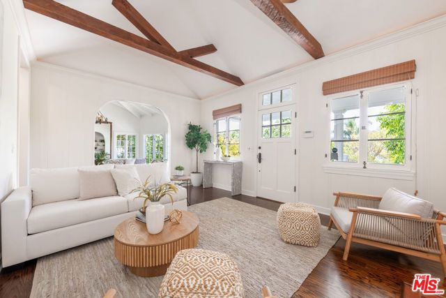 4149 Mammoth Avenue, Sherman Oaks, CA 91423