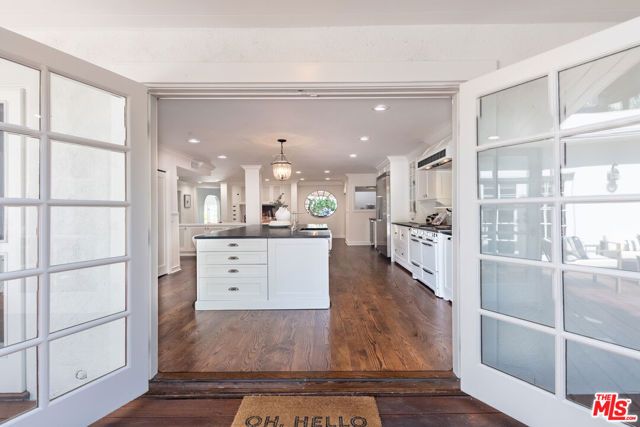 4149 Mammoth Avenue, Sherman Oaks, CA 91423