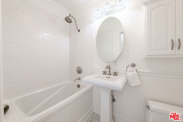 4149 Mammoth Avenue, Sherman Oaks, CA 91423