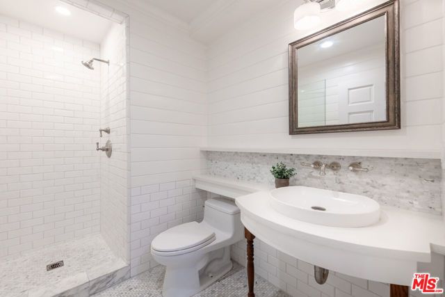 4149 Mammoth Avenue, Sherman Oaks, CA 91423