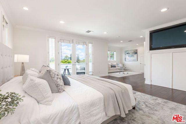 4149 Mammoth Avenue, Sherman Oaks, CA 91423